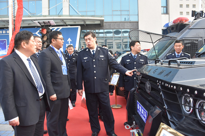 流動(dòng)警務(wù)室|移動(dòng)警務(wù)室|通信指揮車(chē)|特種改裝警車(chē)|緝查布控車(chē)|防爆車(chē)|流動(dòng)警務(wù)車(chē)|流動(dòng)警務(wù)站|移動(dòng)警務(wù)車(chē)|電動(dòng)巡邏車(chē)|電動(dòng)觀(guān)光車(chē)|電動(dòng)警車(chē)|電動(dòng)消防車(chē)